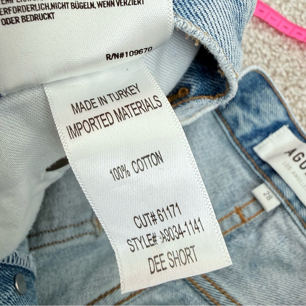AGOLDE Dee Light Wash Distressed Denim Shorts size 28 - Picture 6 of 9